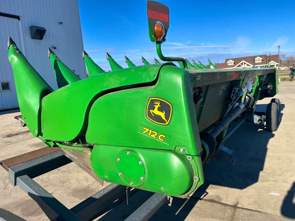 John Deere 712C