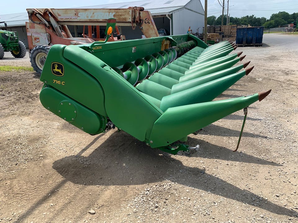 John Deere 716C