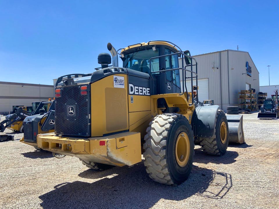 John Deere 724K