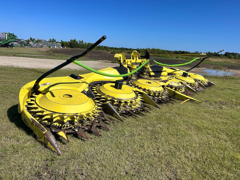 John Deere 772