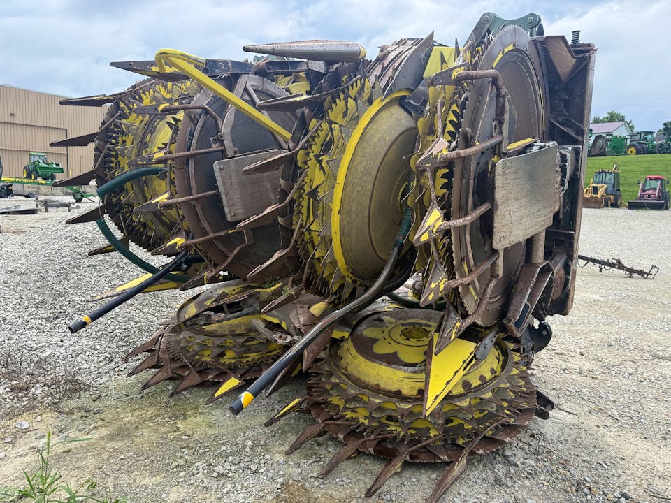 John Deere 772