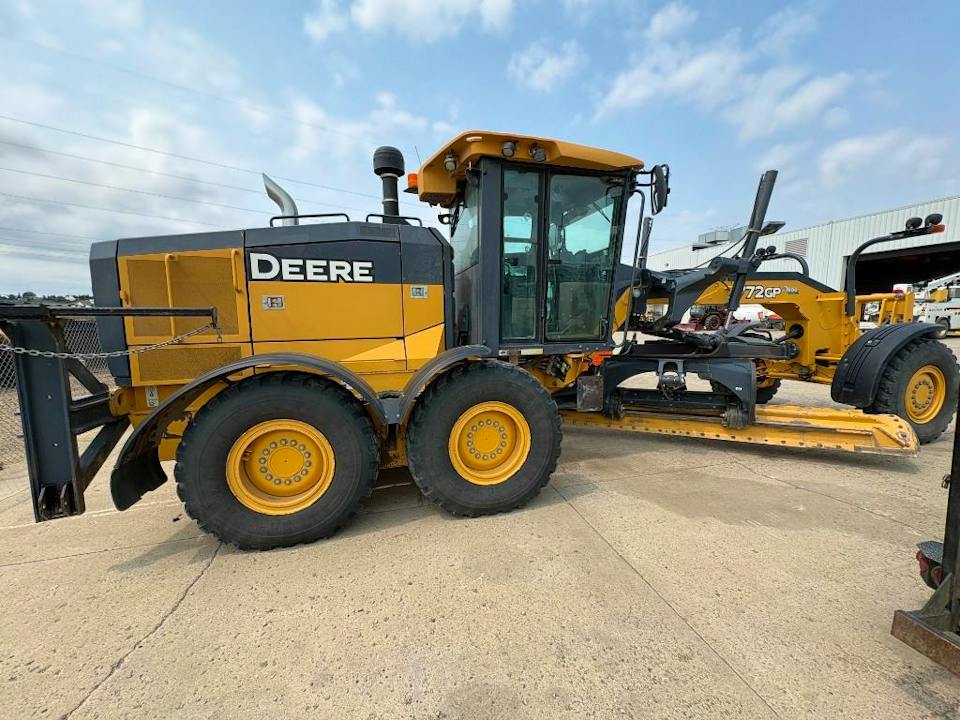 John Deere 772G