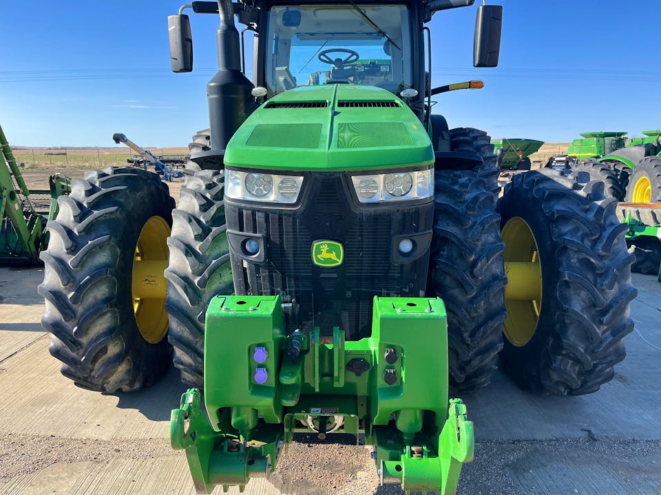 John Deere 8320R