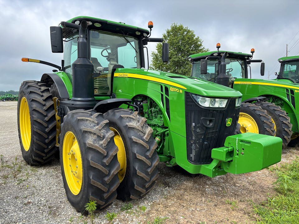 John Deere 8370R