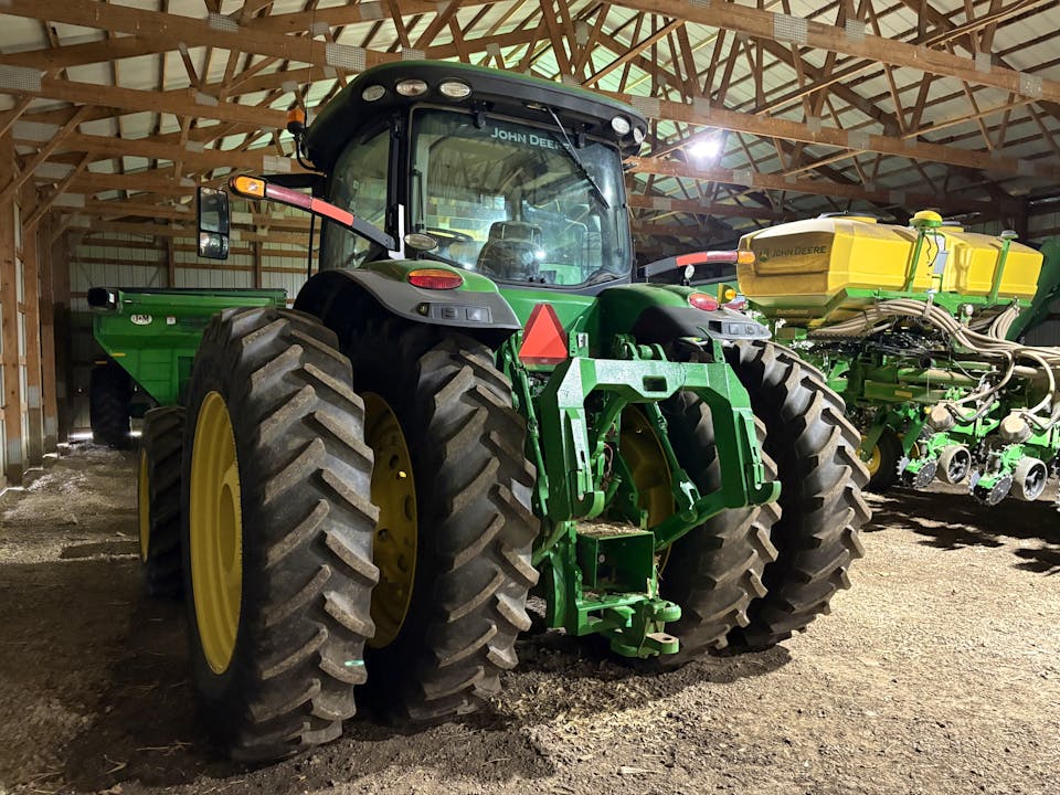 John Deere 8370R
