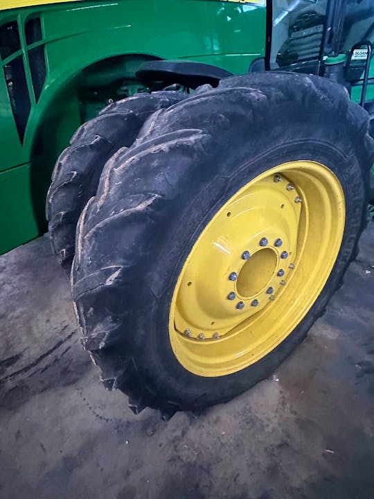 John Deere 8370R