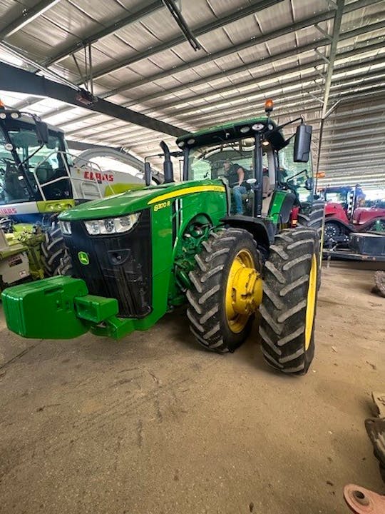 John Deere 8370R