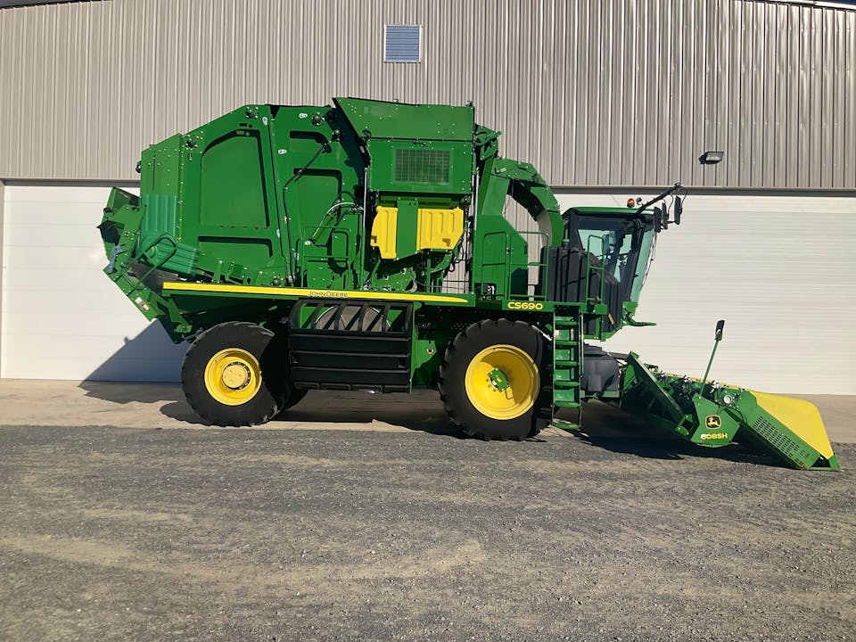 John Deere CS690