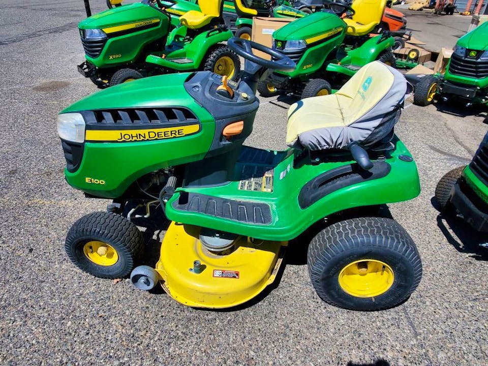 John Deere E100