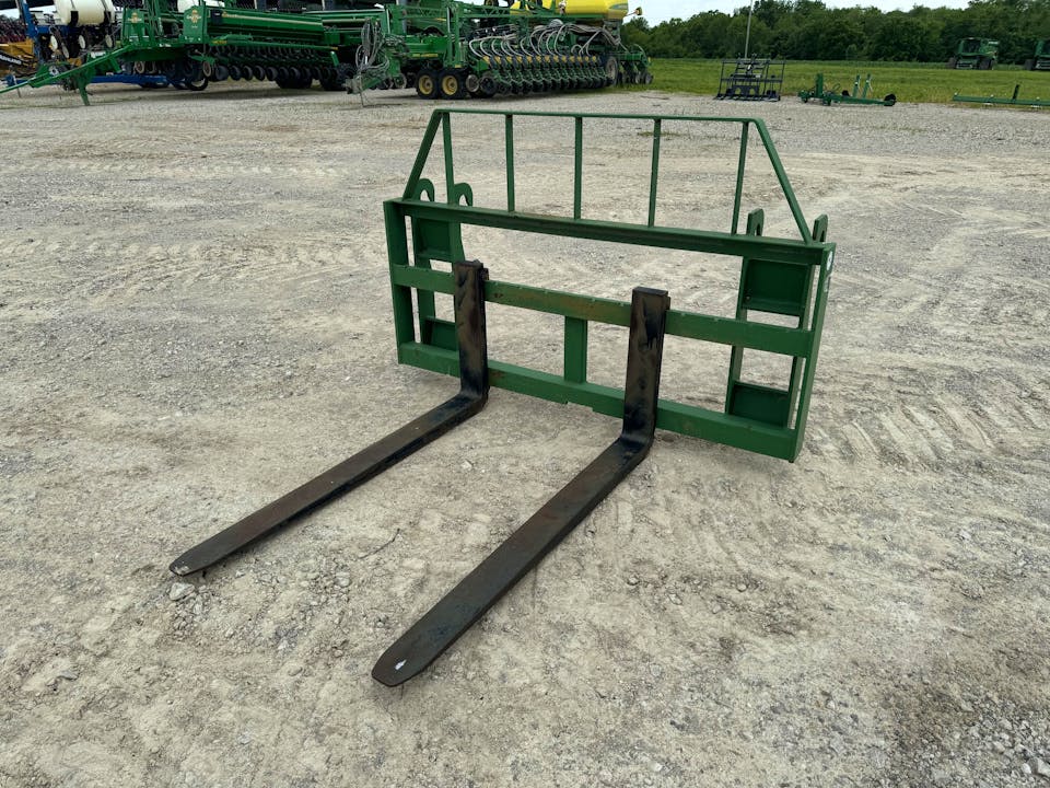 John Deere LPWW-H480-48 GREEN 48" PALLET FORK ATTACHMENT- 6000# PAIR