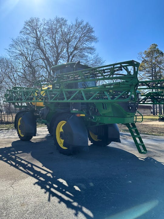 John Deere R4023