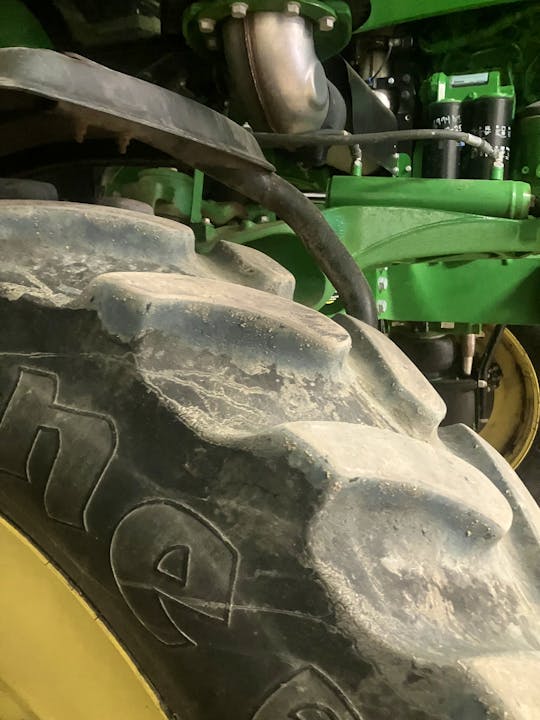 John Deere R4038