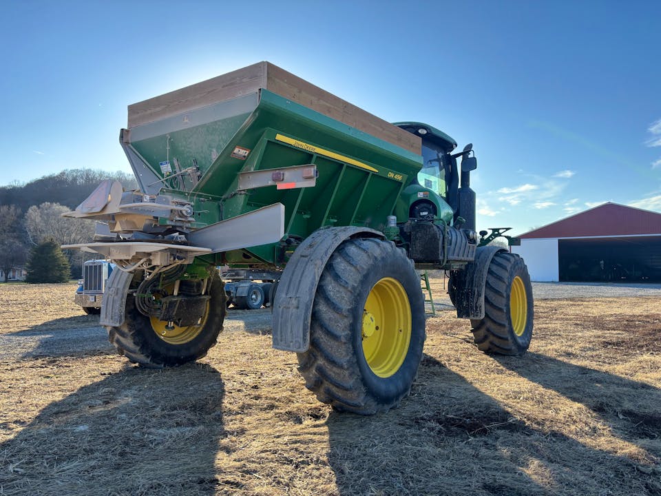 John Deere R4038