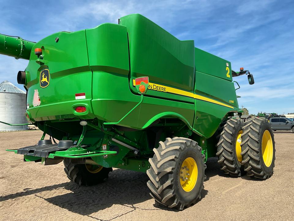John Deere S780