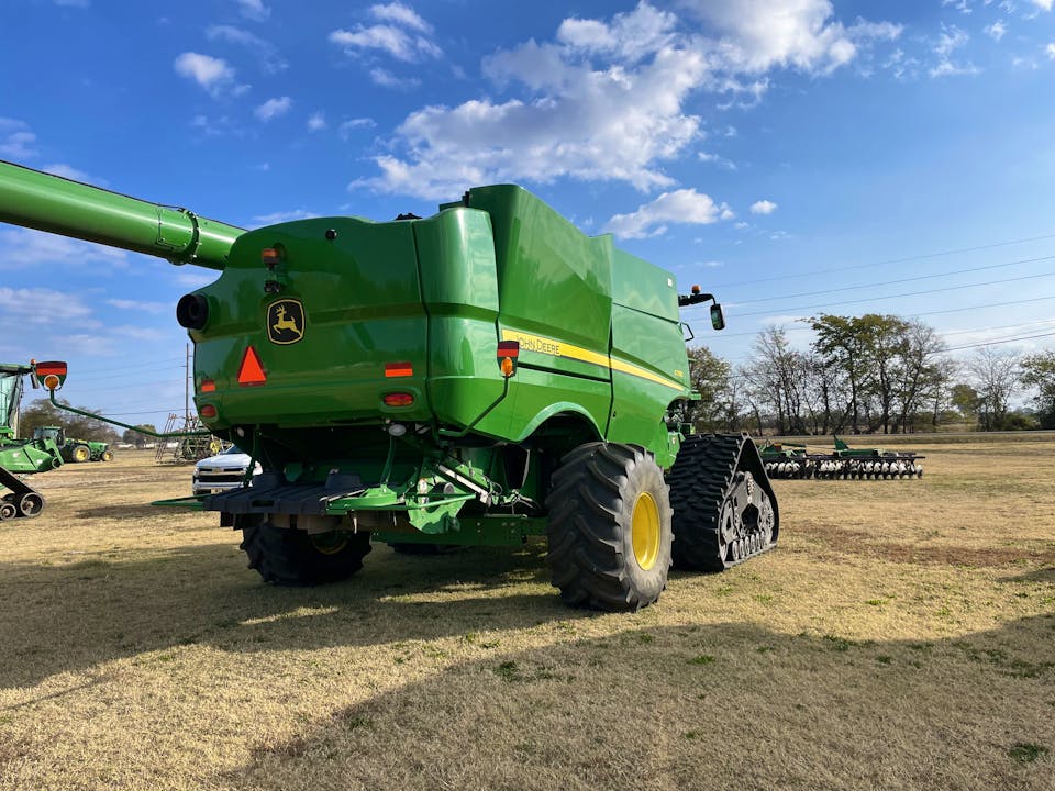 John Deere S790