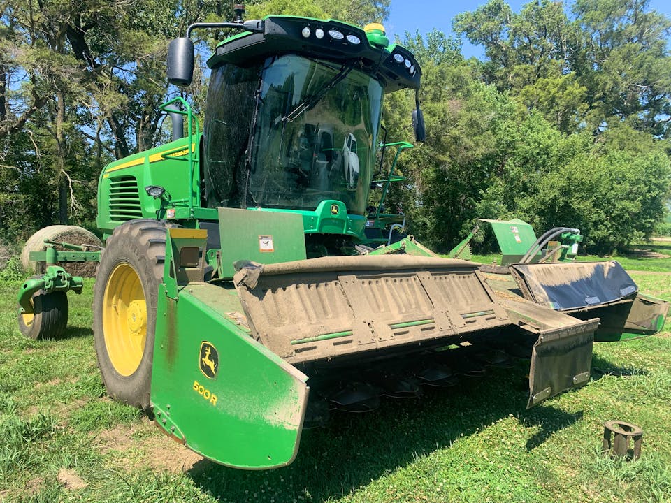 John Deere W235