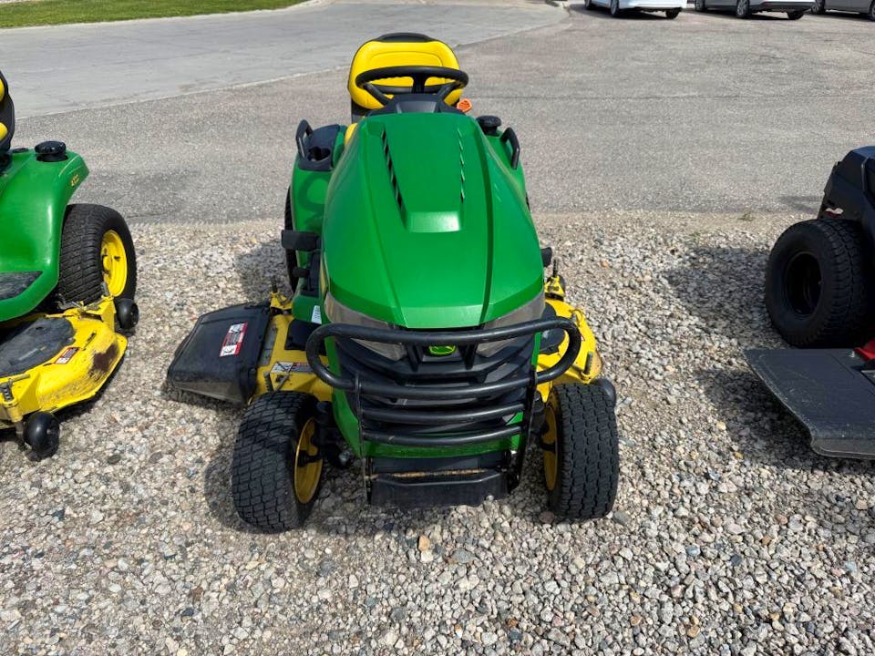 John Deere X570
