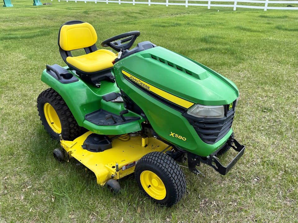 John Deere X580
