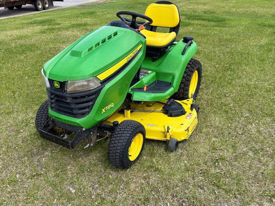 John Deere X580