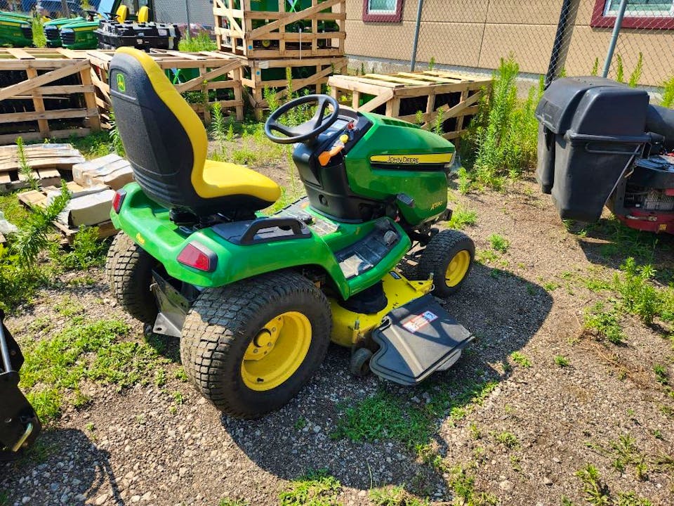 John Deere X590