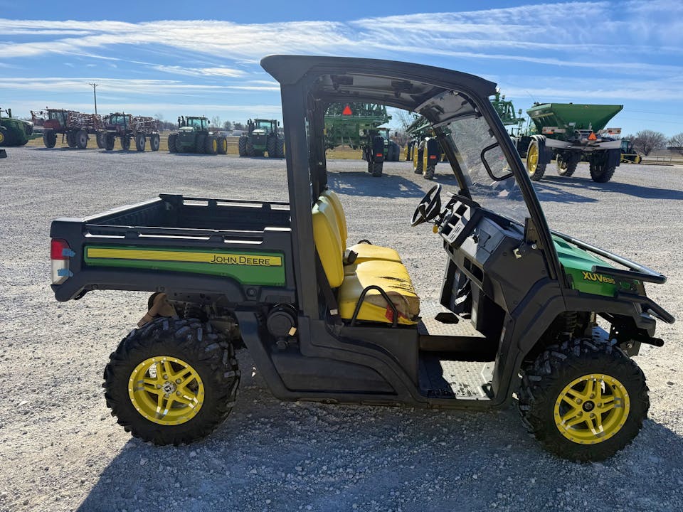 John Deere XUV835M