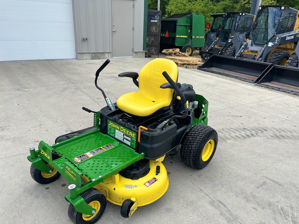 John Deere Z335M