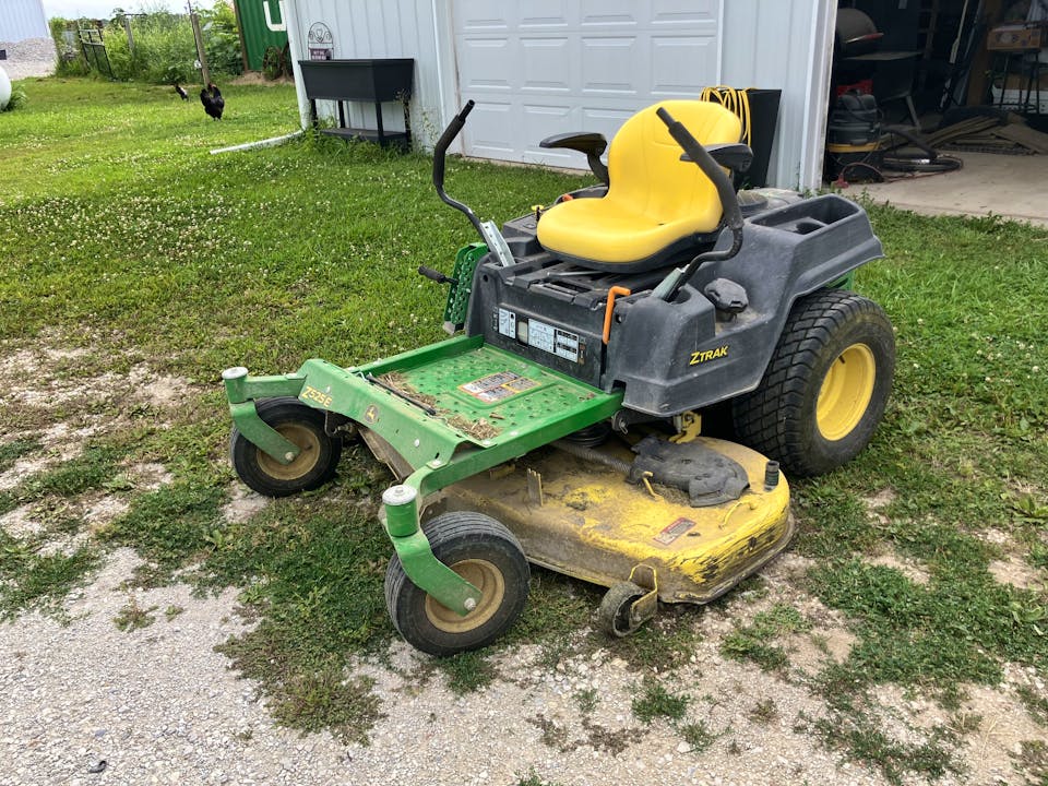 John Deere Z525E