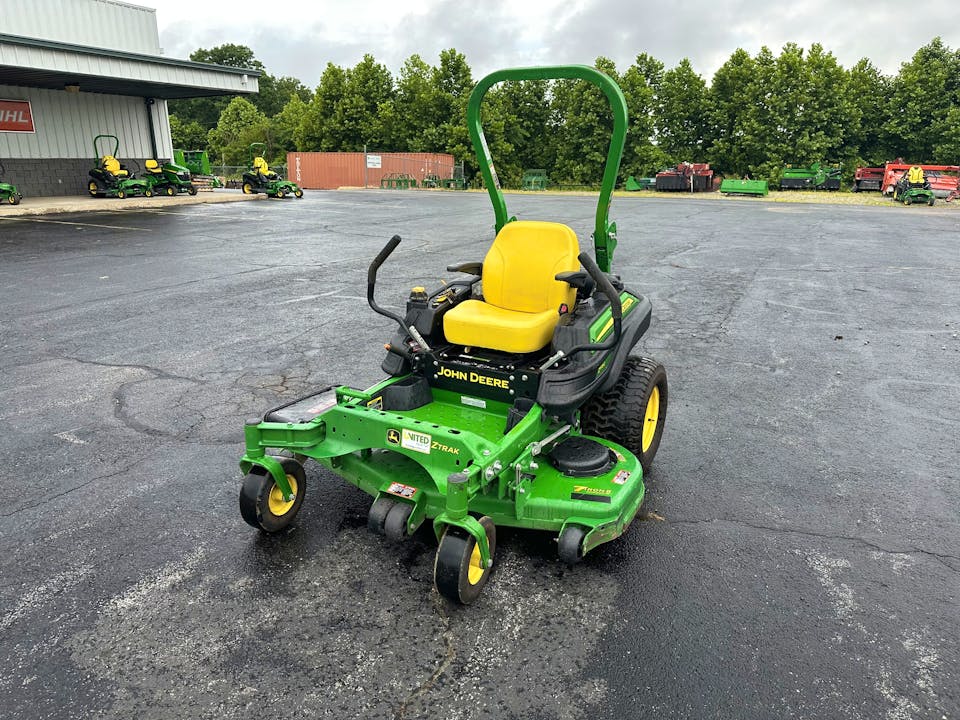 John Deere Z915E