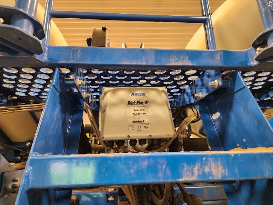 KINZE 3660