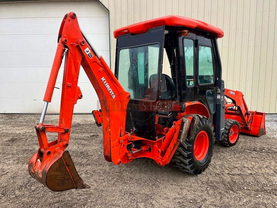 Kubota B26 TLB
