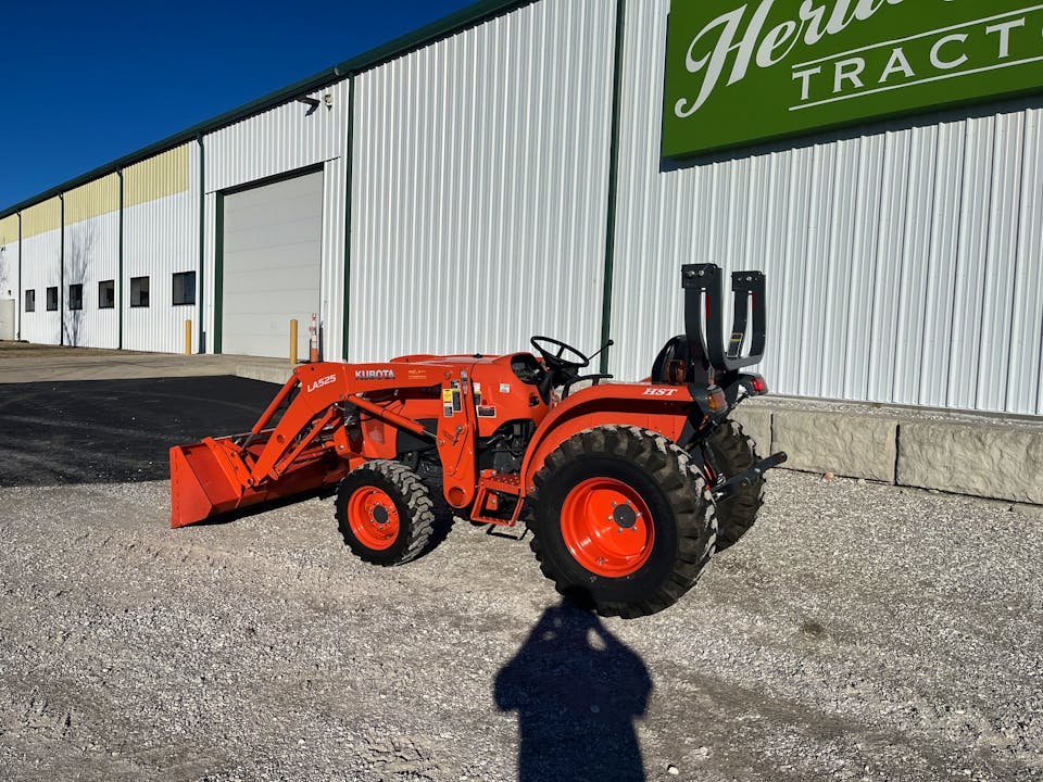 Kubota L3301