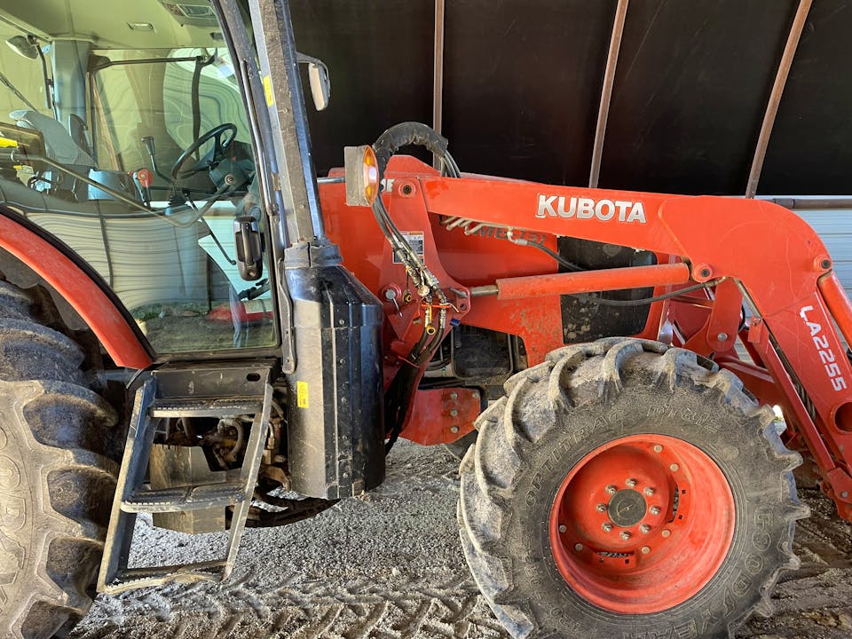 Kubota M6-131
