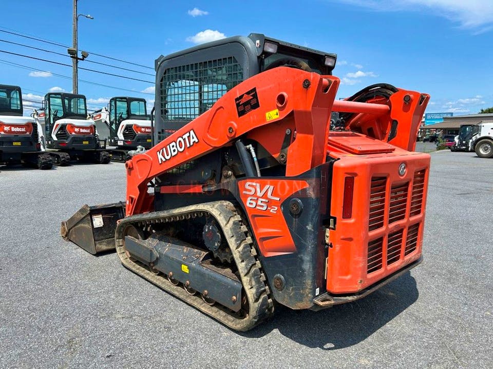 Kubota SVL65-2