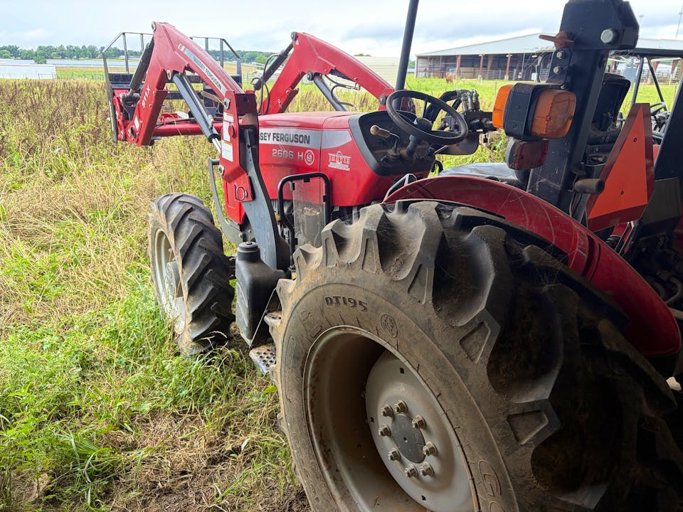 Massey Ferguson 2606H
