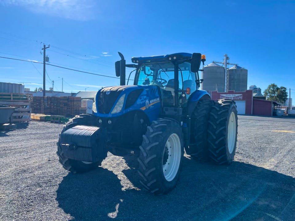 New Holland T7.270