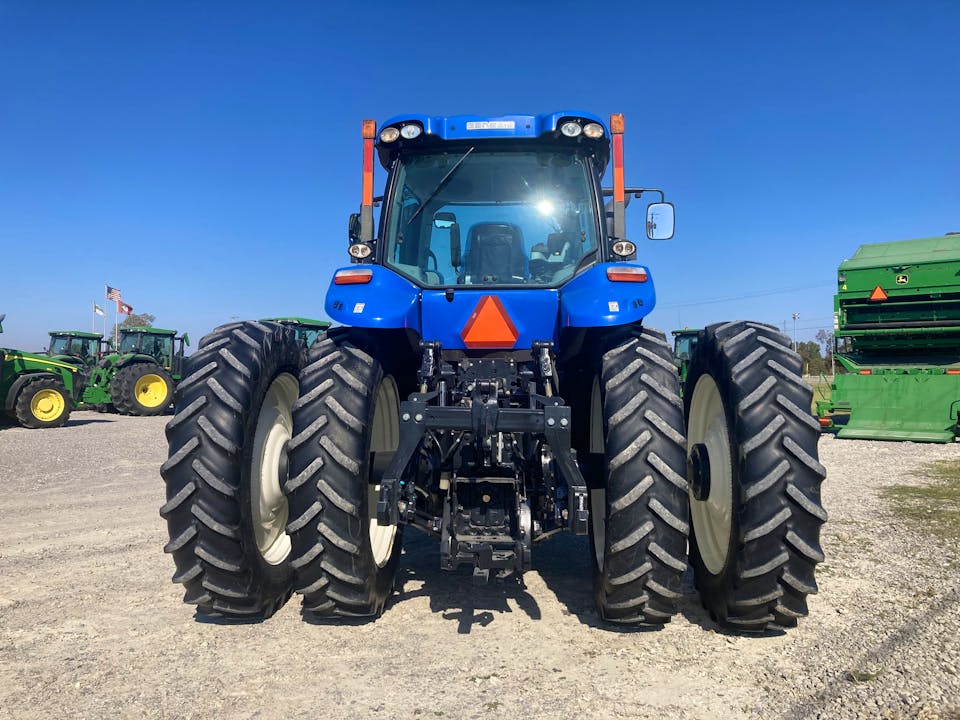 New Holland T8.350
