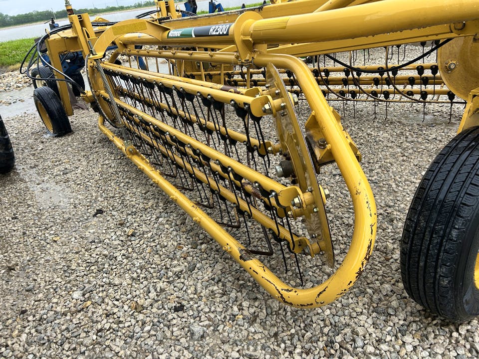 Vermeer R2300