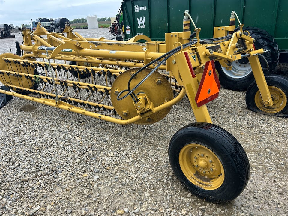 Vermeer R2300