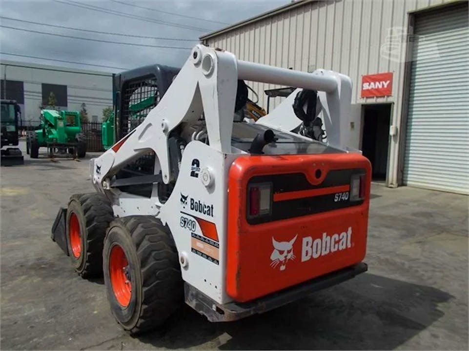 Bobcat S740