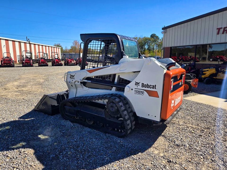 Bobcat T550