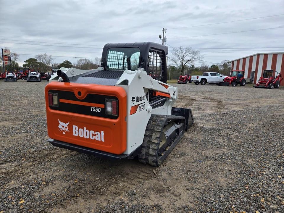 Bobcat T550