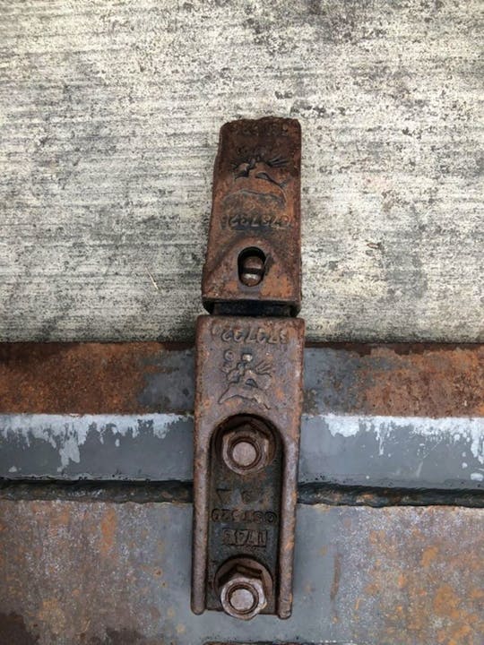 Bobcat 88" HD BUCKET WITH TEETH