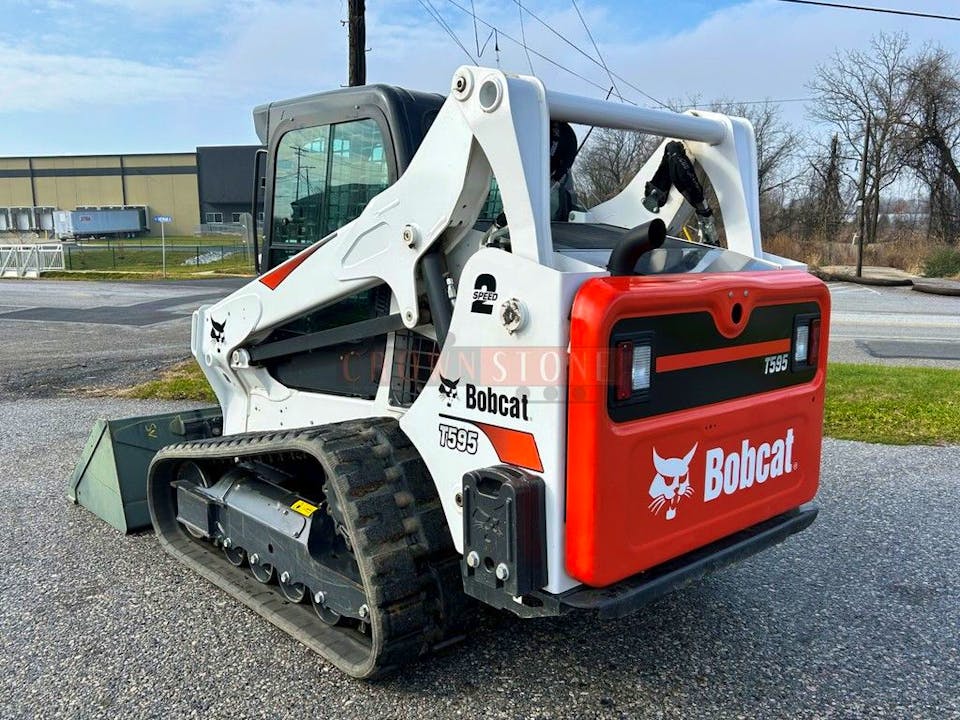 Bobcat T595