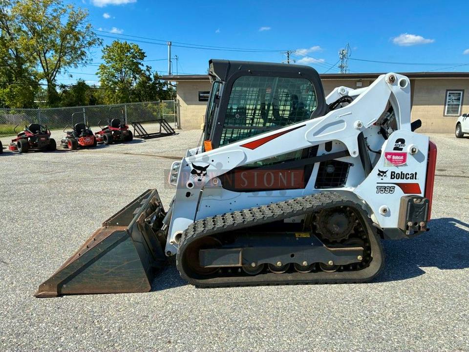 Bobcat T595