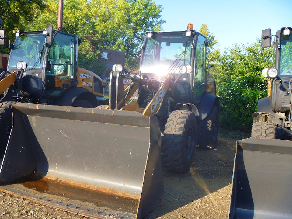 Case 321FHS HIGH SPEED COMPACT