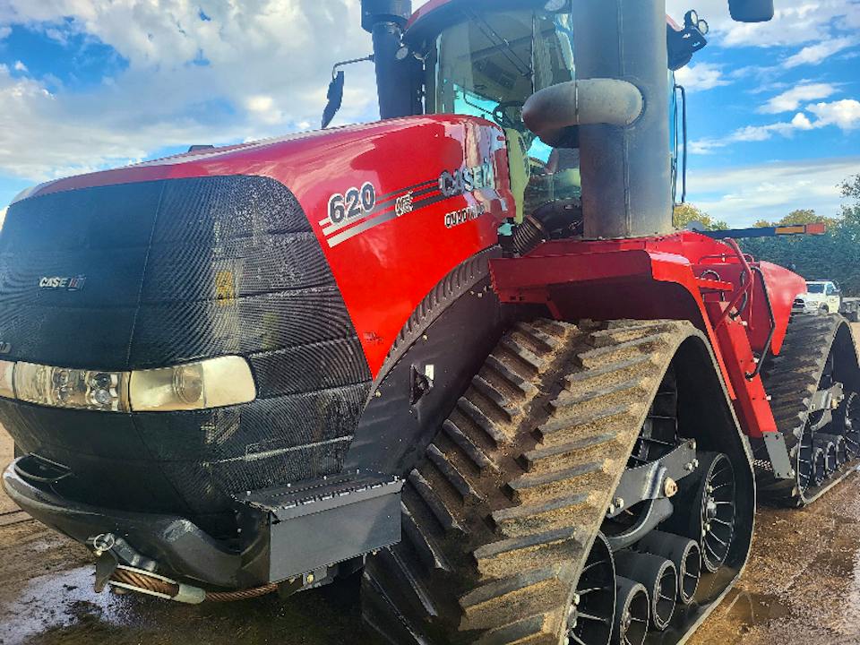 Case 620 QUAD TRAC