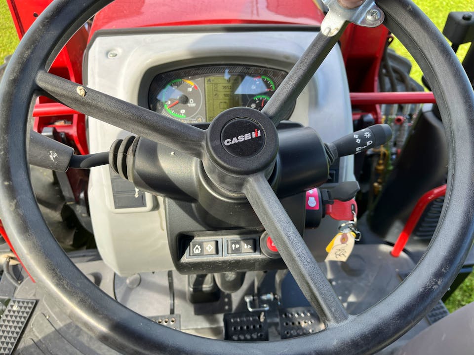 Case IH Farmall 120C