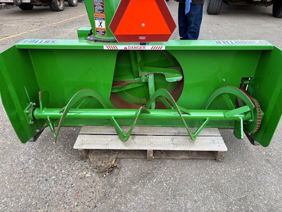Frontier SB1164 Snowblower