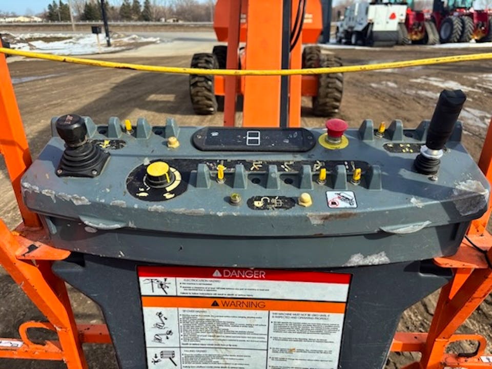 JLG INDUSTRIES 660SJ