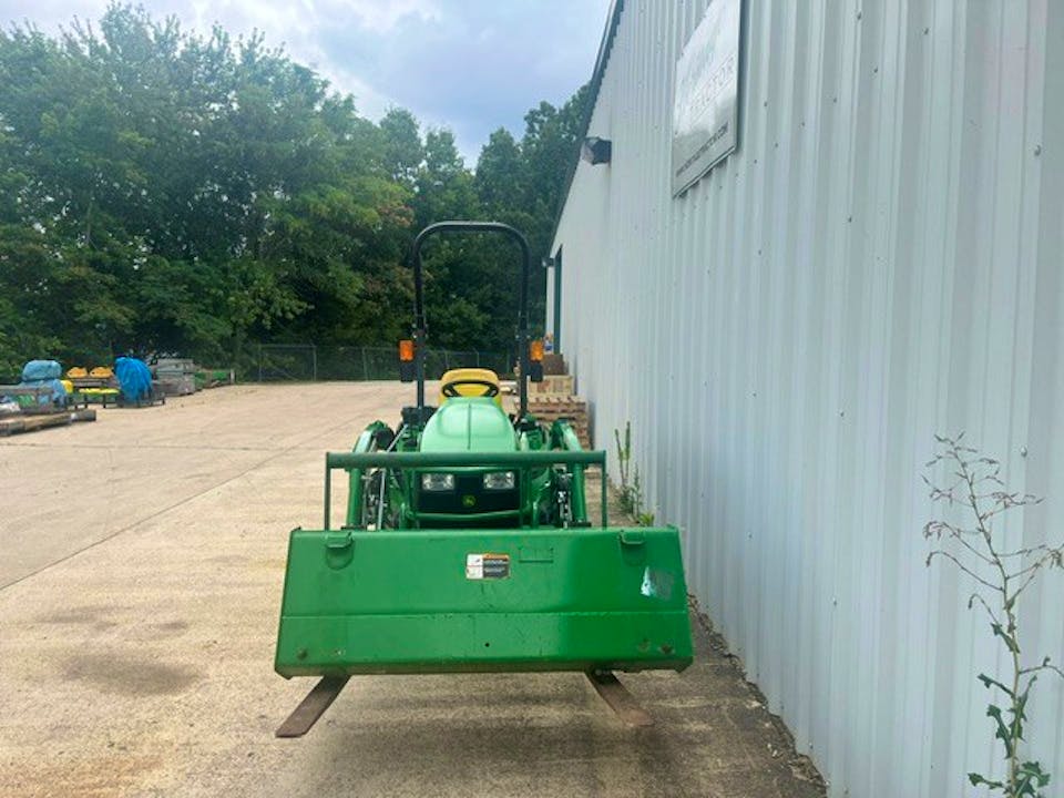 John Deere 1023E